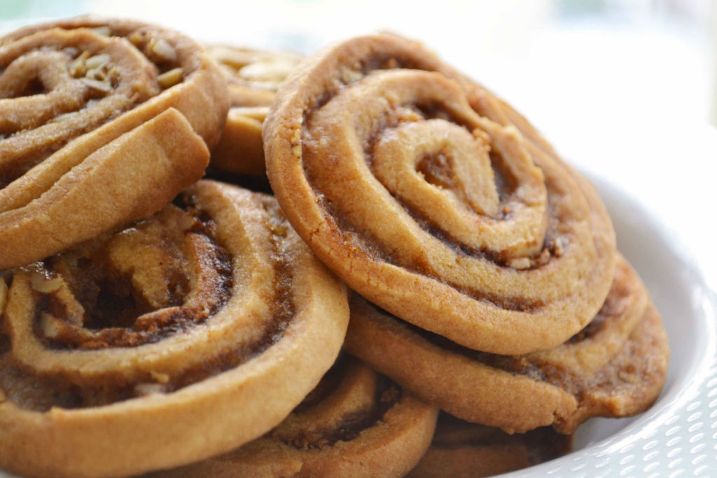 Cinnamon Bun Crunch Cookies