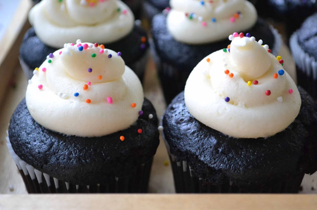 Chocolate Cupcakes With Cream Cheese Frosting For National Cupcake Day - Parents Canada