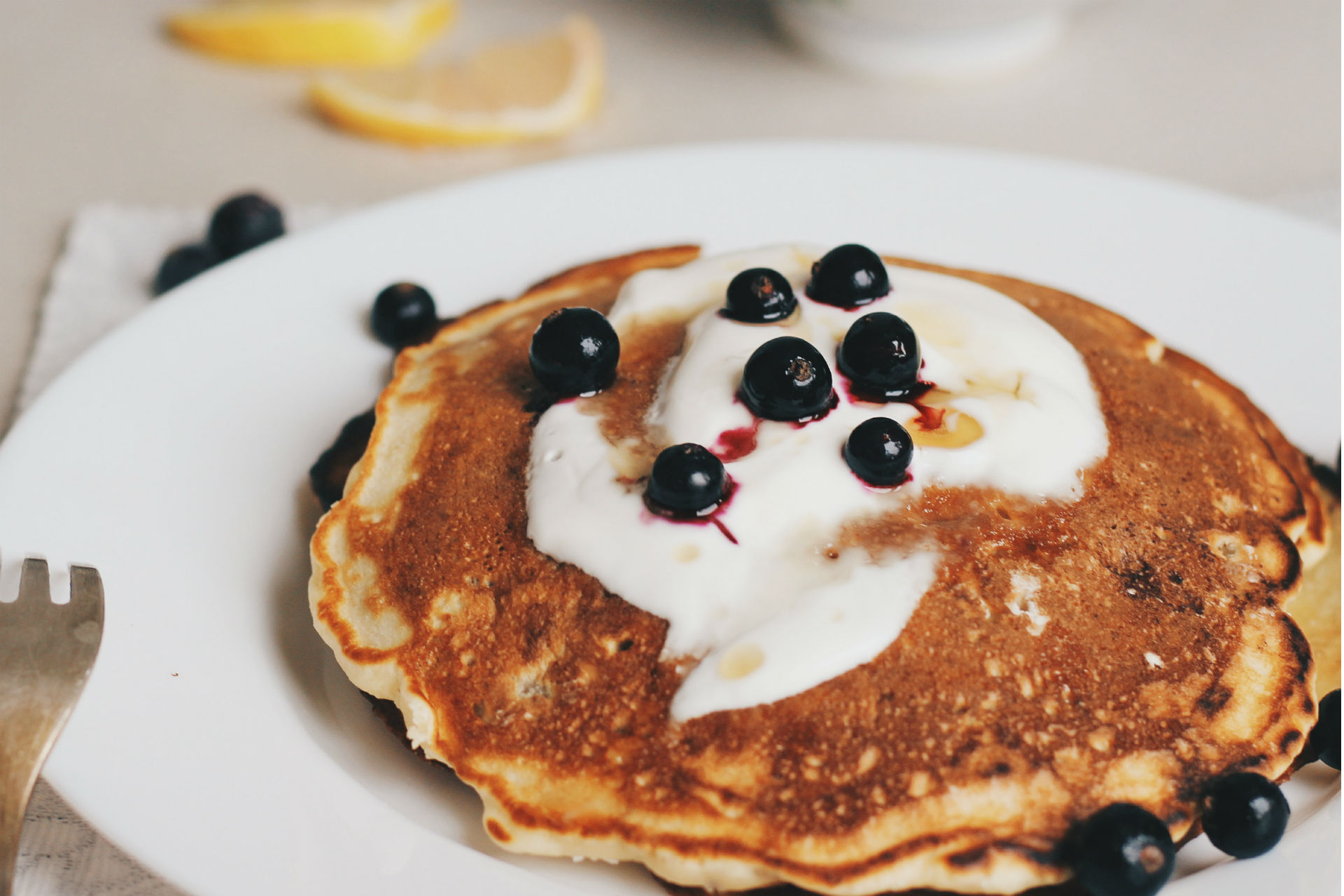 pancakes with blueberries