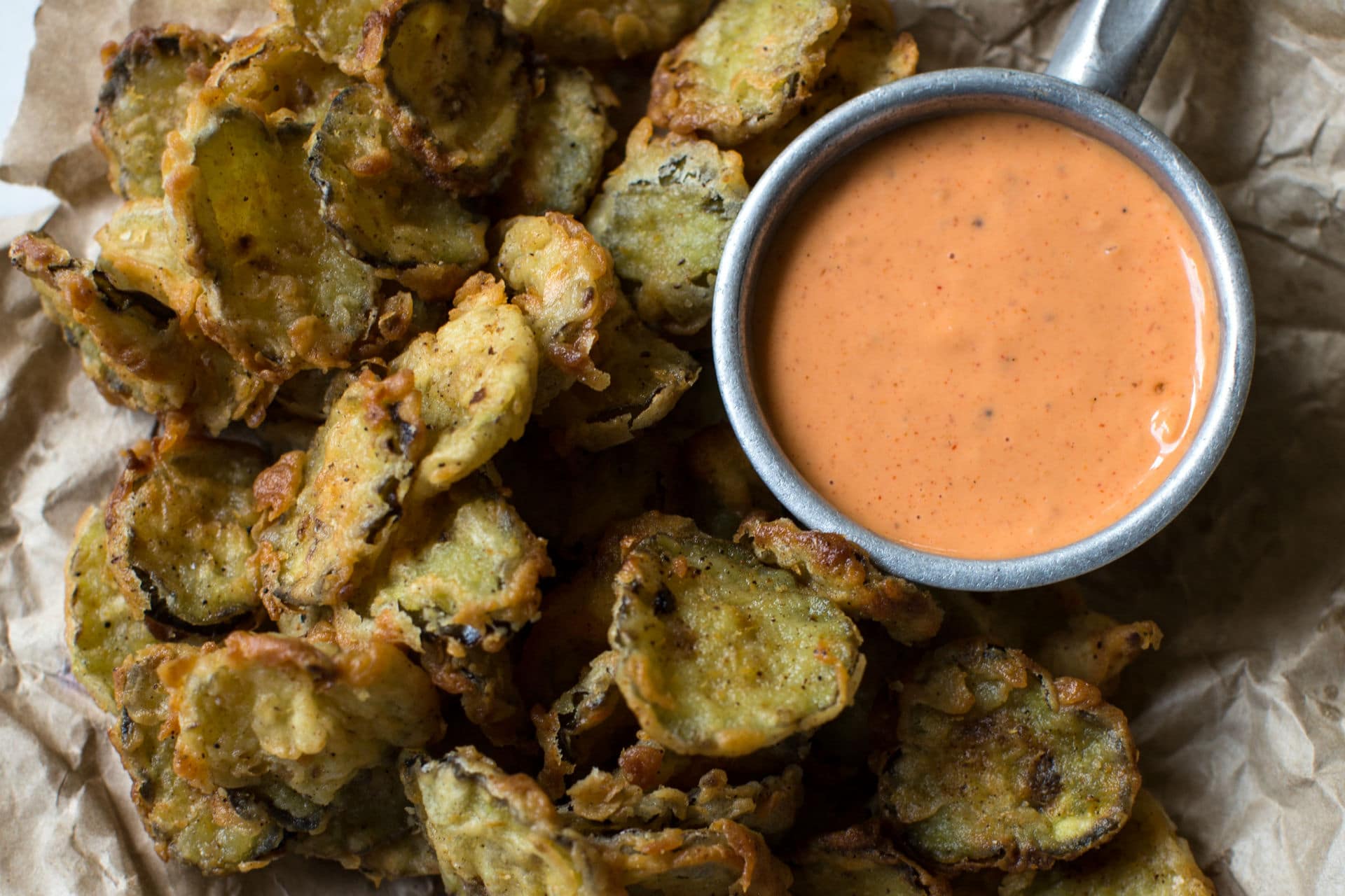 fried pickles with dip