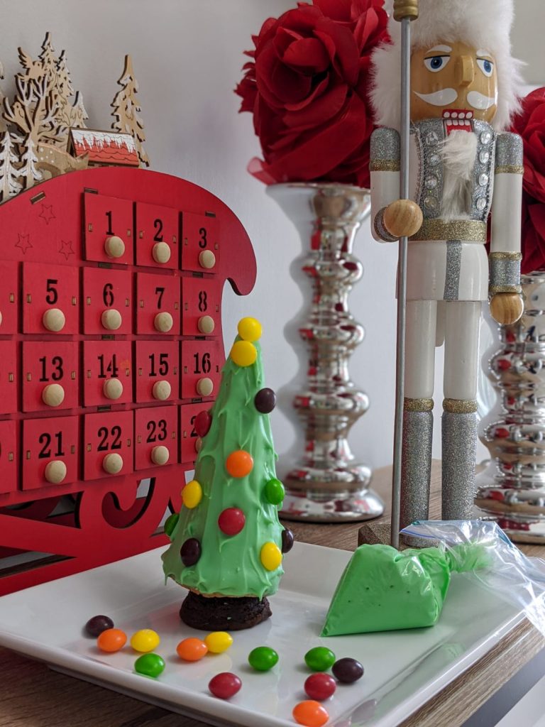 Christmas tree 2 1 - super-easy edible holiday crafts