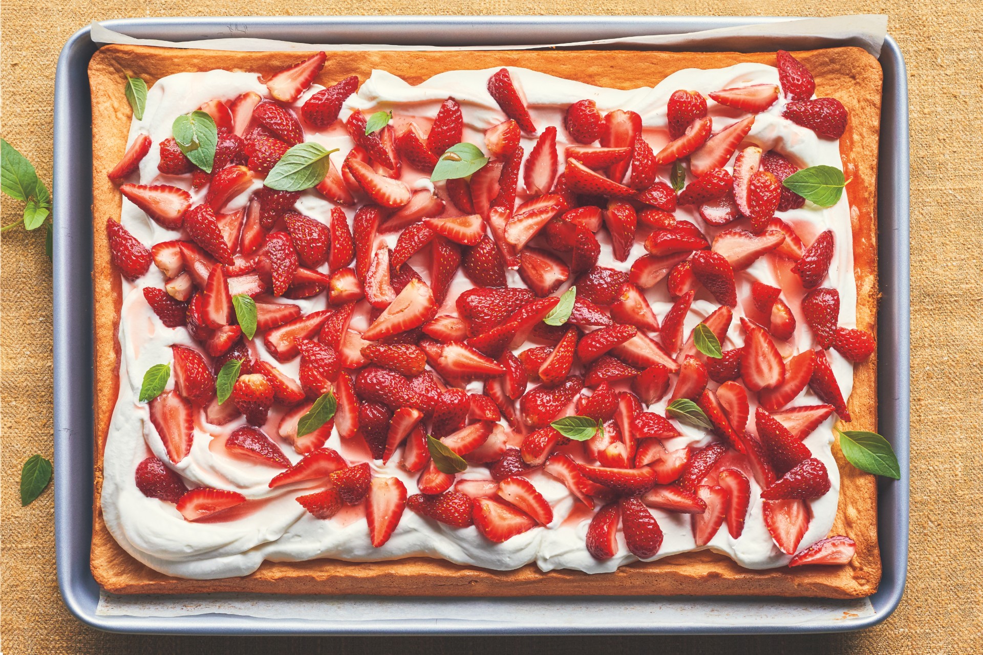 strawberry shortcake with whipped cream